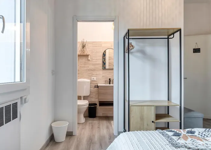 Wanderlust Fiera, Free Parking 3* Μπολόνια