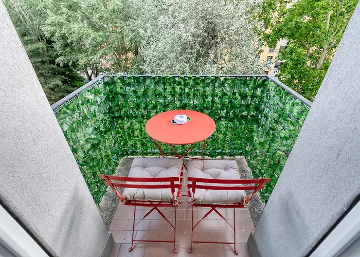 Wanderlust Fiera, Free Parking Μπολόνια